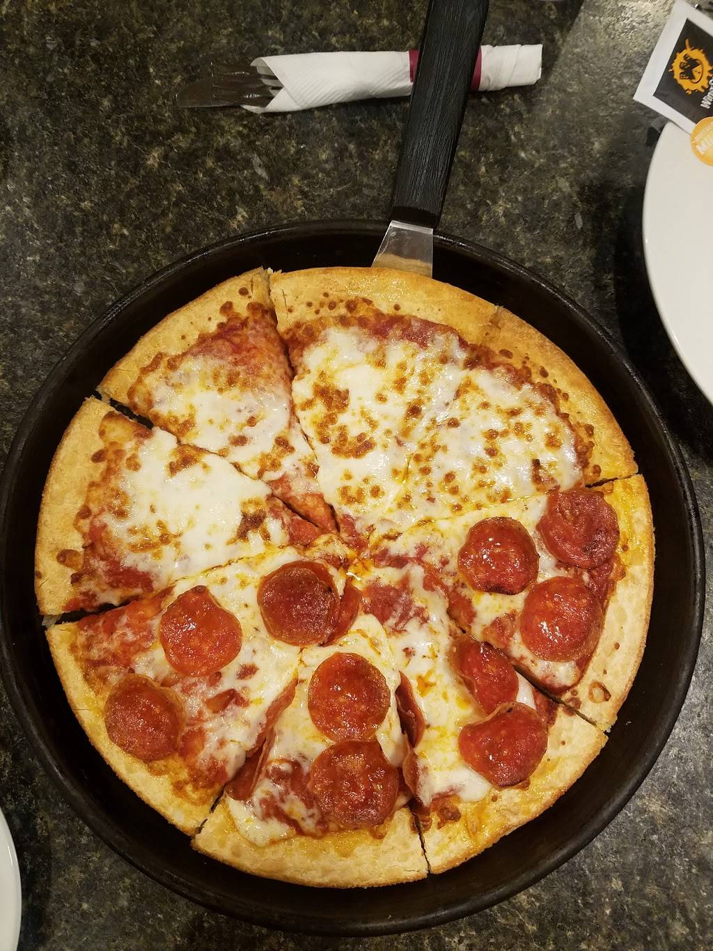 Pizza Hut | restaurant | 6323 Sykesville Rd, Eldersburg, MD 21784, USA | 4107950404 OR +1 410-795-0404