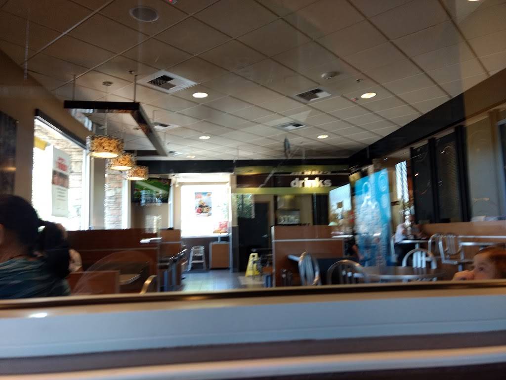 McDonalds | cafe | 2400 Geer Rd, Turlock, CA 95382, USA | 2096326874 OR +1 209-632-6874