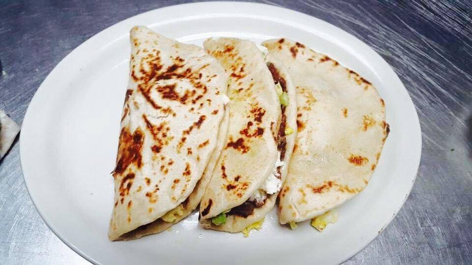 Pupuseria El Buen Amigo | restaurant | 1808 Woodlawn Dr Suite F, Gwynn Oak, MD 21207, USA | 4433483905 OR +1 443-348-3905