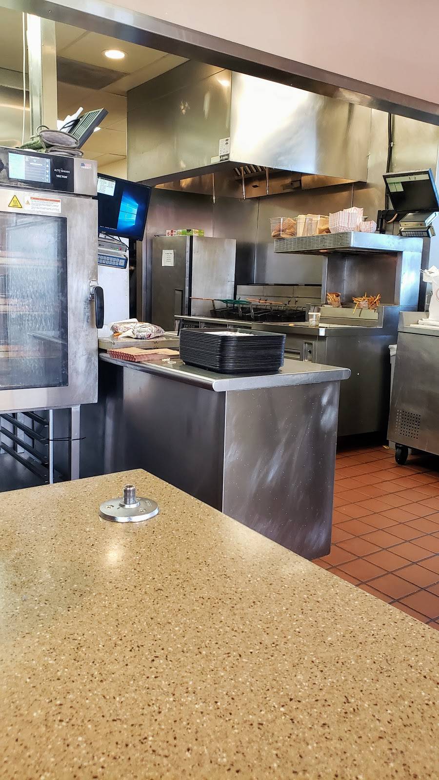 Blakes Lotaburger | restaurant | 8641 Golf Course Rd NW, Albuquerque, NM 87114, USA | 5058991389 OR +1 505-899-1389