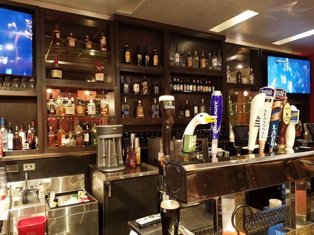 Red Robin Gourmet Burgers and Brews | restaurant | 1715 Palm Beach Lakes Blvd, West Palm Beach, FL 33401, USA | 5614229837 OR +1 561-422-9837