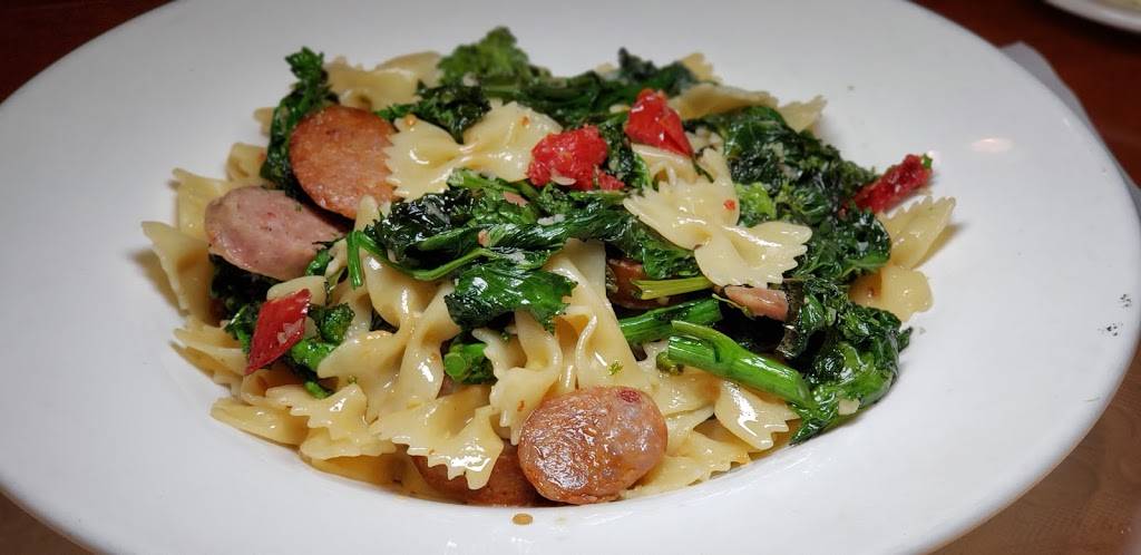 Chadwicks | restaurant | 8822 3rd Ave, Brooklyn, NY 11209, USA | 7188339855 OR +1 718-833-9855