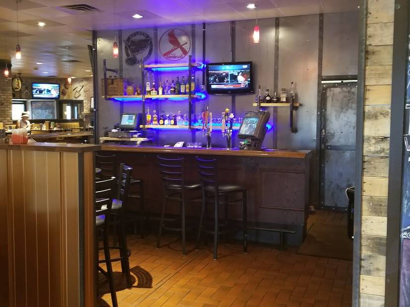 Culpeppers Grill and Bar | restaurant | 3010 W Clay St, St Charles, MO 63301, USA | 6369163102 OR +1 636-916-3102