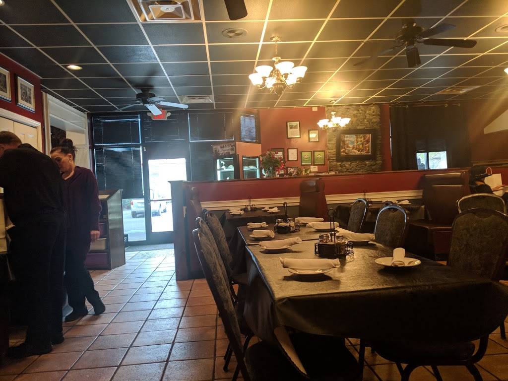 Taste of Italy | restaurant | 1235 East Pkwy, Gatlinburg, TN 37738, USA | 8653251750 OR +1 865-325-1750