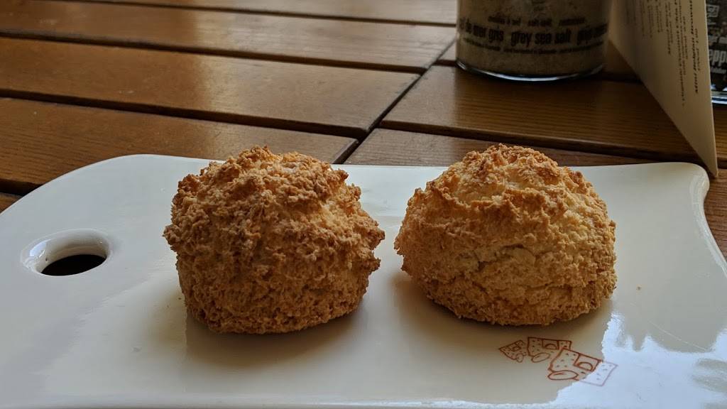 Le Pain Quotidien | restaurant | 13050 San Vicente Blvd Ste 114, Los Angeles, CA 90049, USA | 3103938185 OR +1 310-393-8185