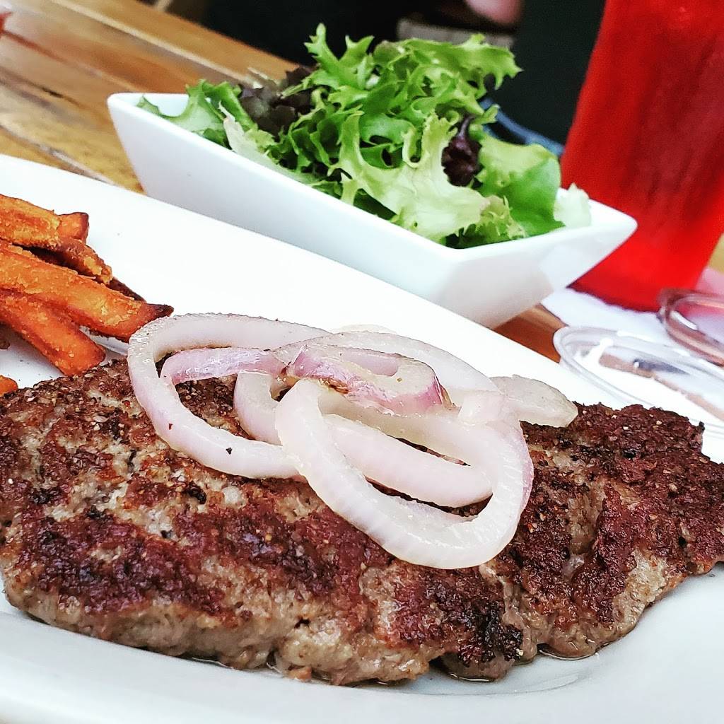 Smooth Rapids Outfitters | restaurant | 245 Durham St, McMinnville, TN 37110, USA | 9314529251 OR +1 931-452-9251