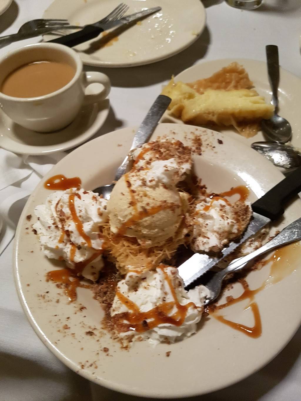 Greek Islands | restaurant | 300 E 22nd St, Lombard, IL 60148, USA | 6309324545 OR +1 630-932-4545