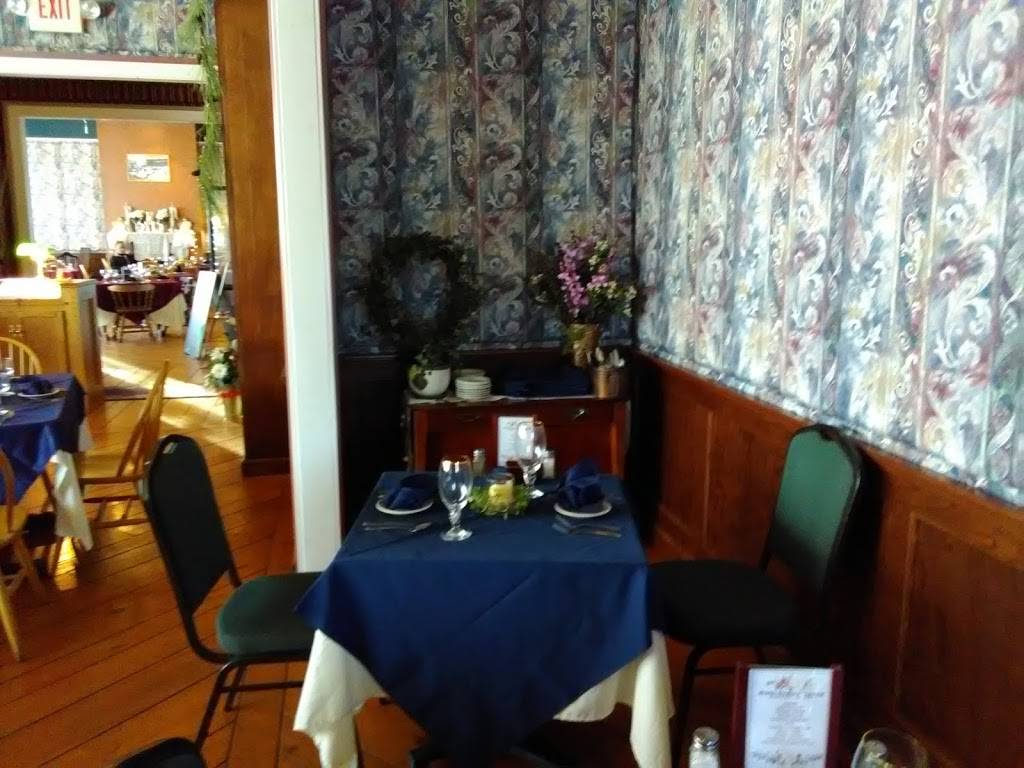 Chantillys Restaurant & Banquet Hall | restaurant | 15 Berkley Rd, Barnesville, PA 18214, USA | 5704678080 OR +1 570-467-8080