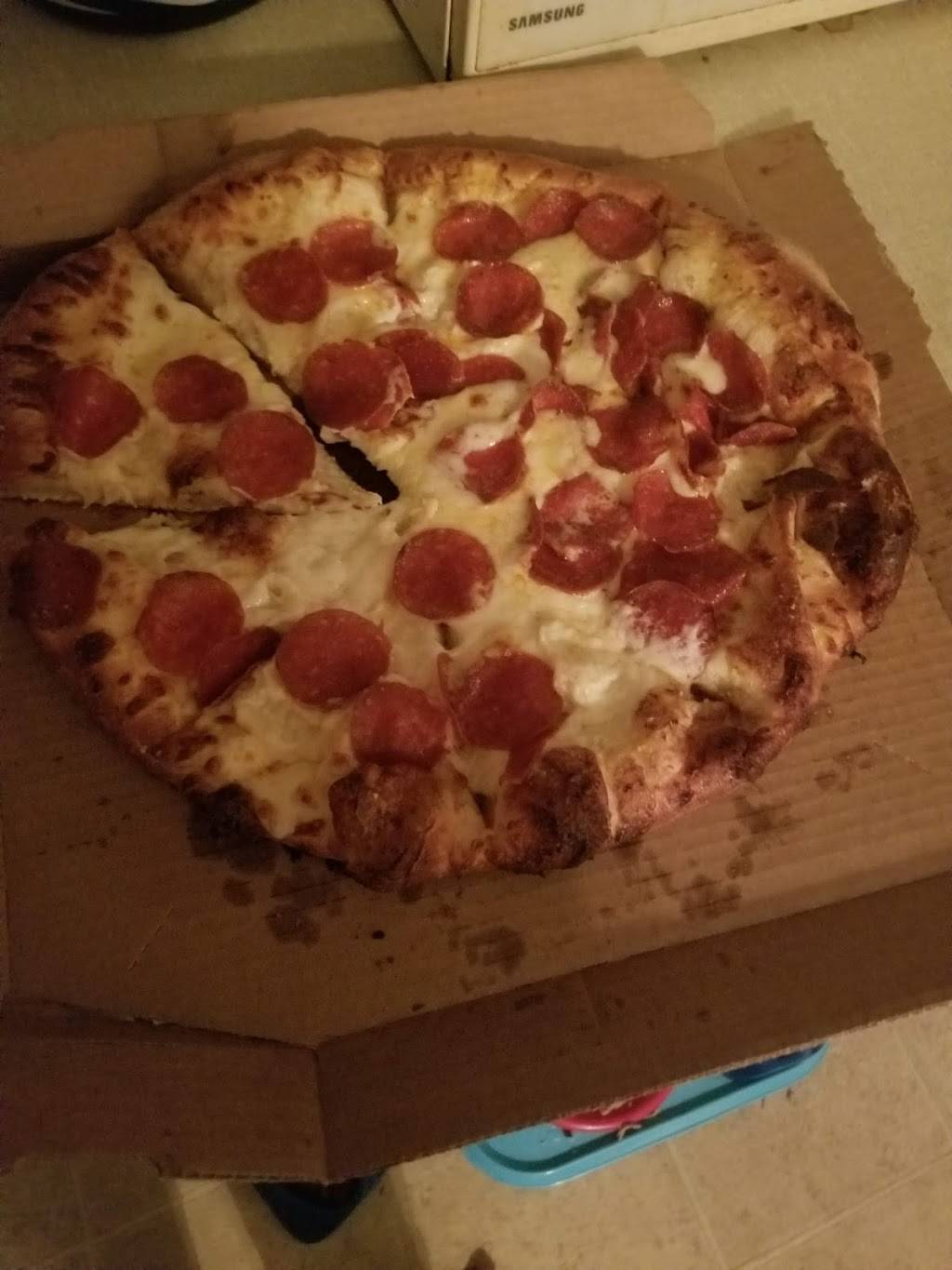 Dominos Pizza | meal delivery | 2205 E Oakland Ave, Bloomington, IL 61701, USA | 3096650505 OR +1 309-665-0505