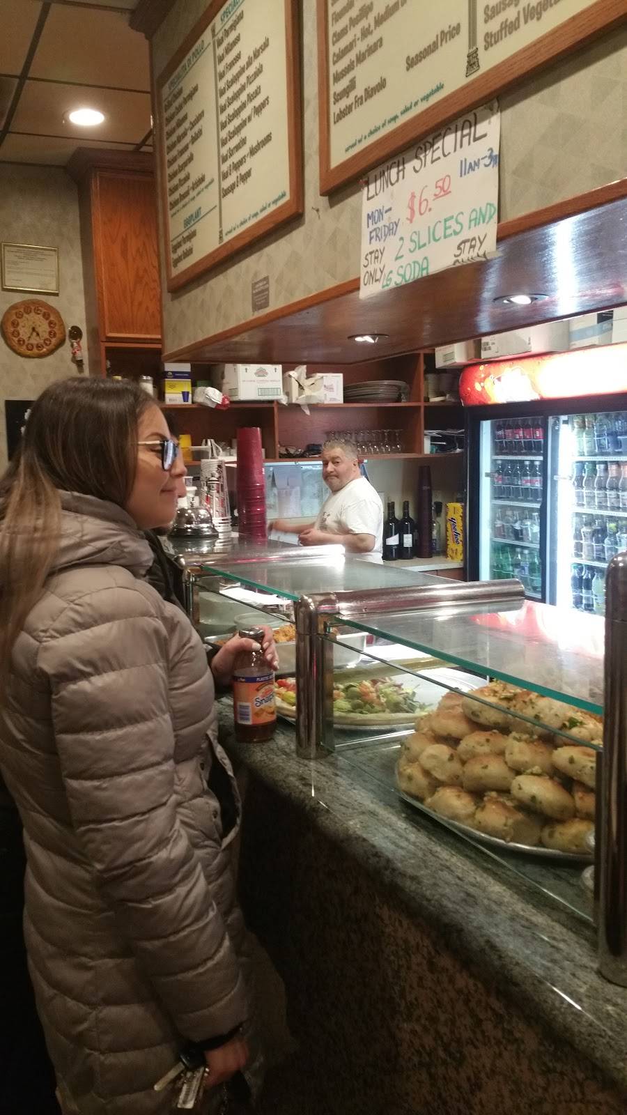 Vincents Pizzeria | restaurant | 1004 Willis Ave, Albertson, NY 11507, USA | 5166217530 OR +1 516-621-7530