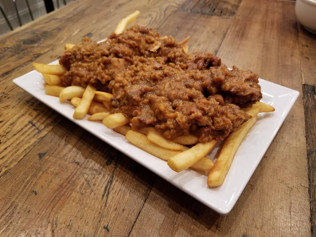 Daves Gourmet | restaurant | 15280 Lincoln St, Oak Park, MI 48237, USA | 2489512926 OR +1 248-951-2926