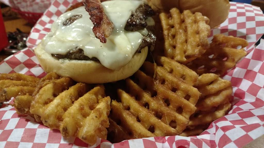 Snuffys Malt Shop | restaurant | 17519 Minnetonka Blvd, Minnetonka, MN 55345, USA | 9524751850 OR +1 952-475-1850