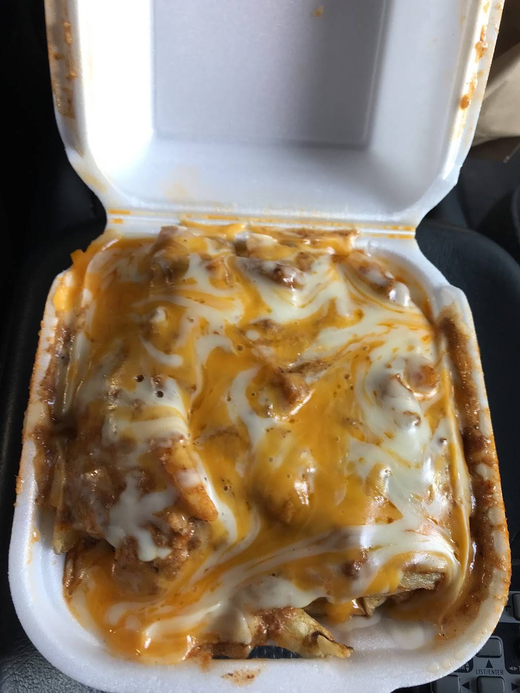 Adu Burger | restaurant | 8020 S Vermont Ave, Los Angeles, CA 90044, USA | 3237512220 OR +1 323-751-2220