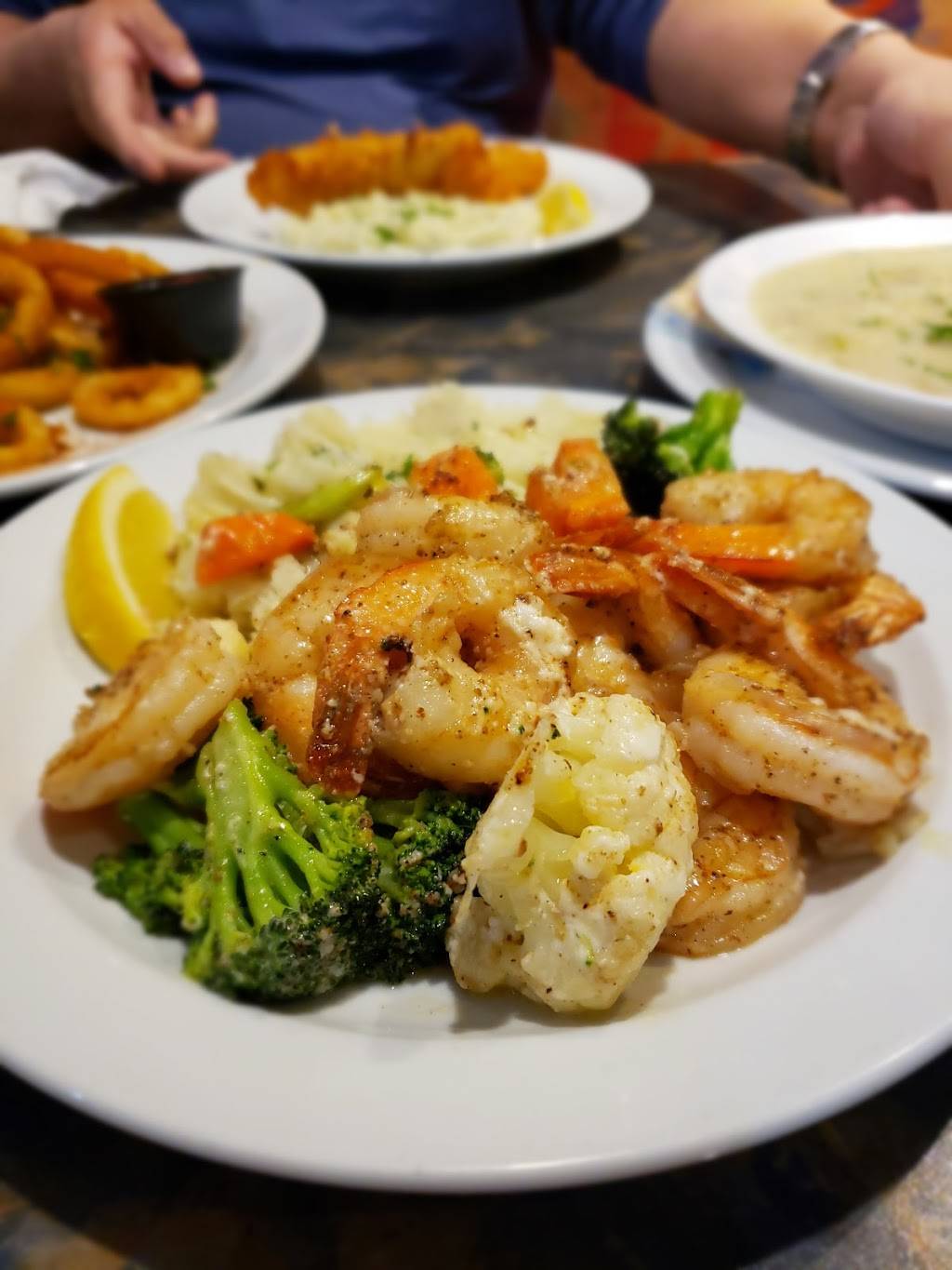 Digbys Restaurant - Kanata | restaurant | 300 Earl Grey Dr, Kanata, ON K2T 1B6, Canada | 6135999800 OR +1 613-599-9800