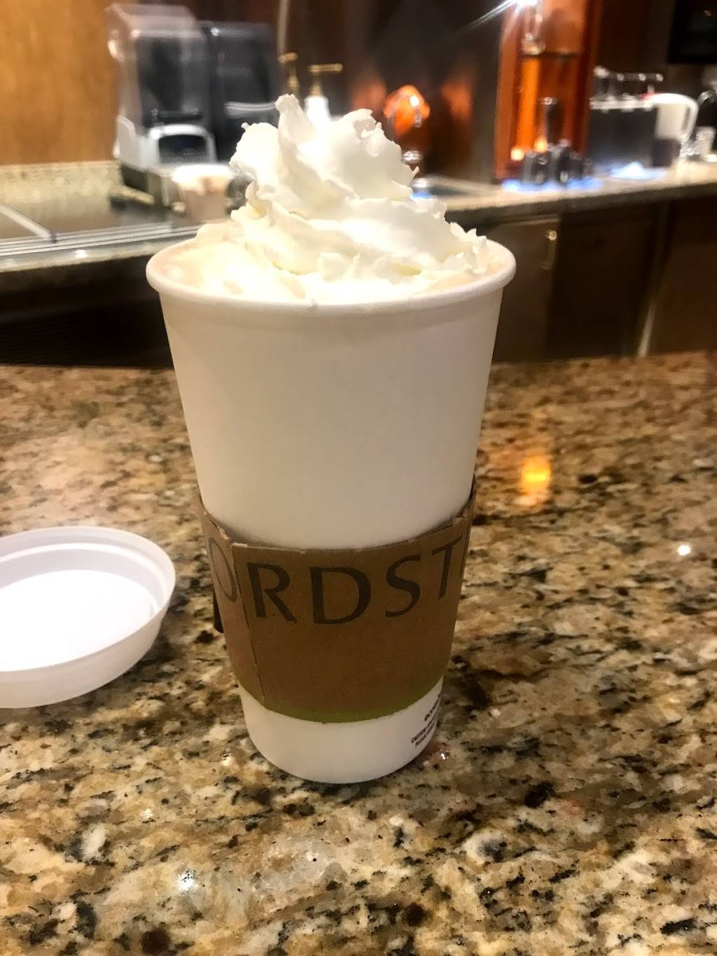 Nordstrom In House Coffee Bar | cafe | 21 W Flatiron Crossing Dr, Broomfield, CO 80021, USA | 7208875505 OR +1 720-887-5505