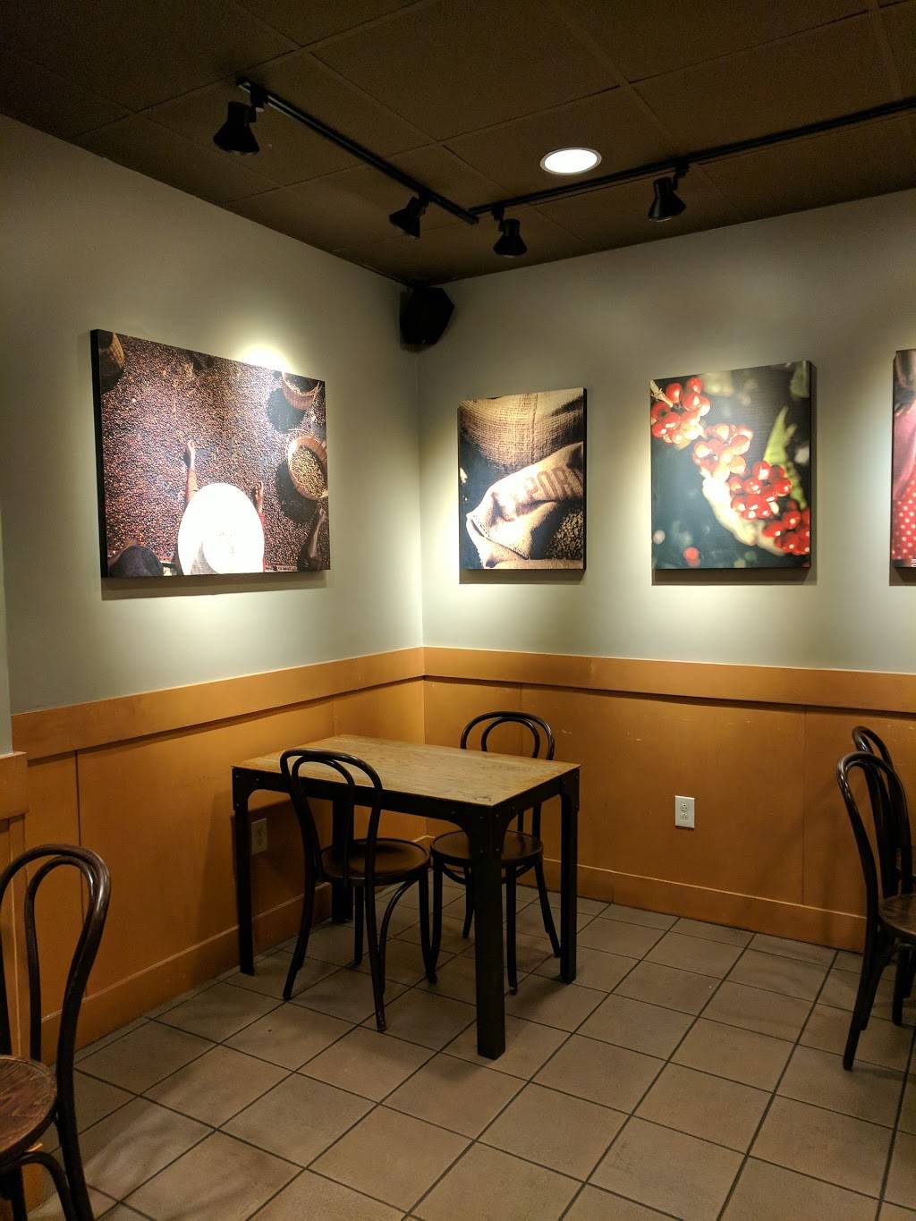 Starbucks | cafe | 2021 Cumberland Ave, Knoxville, TN 37916, USA | 8656730843 OR +1 865-673-0843