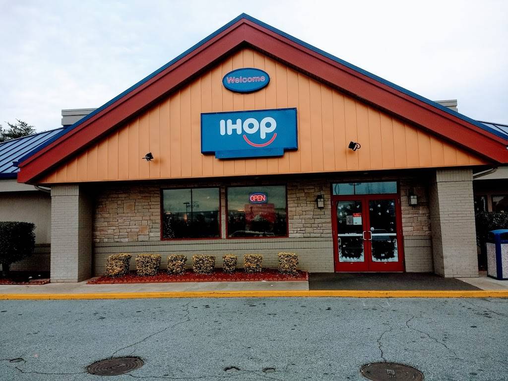 IHOP | restaurant | 4205 Stone Mountain Hwy, Lilburn, GA 30047, USA | 7707360554 OR +1 770-736-0554