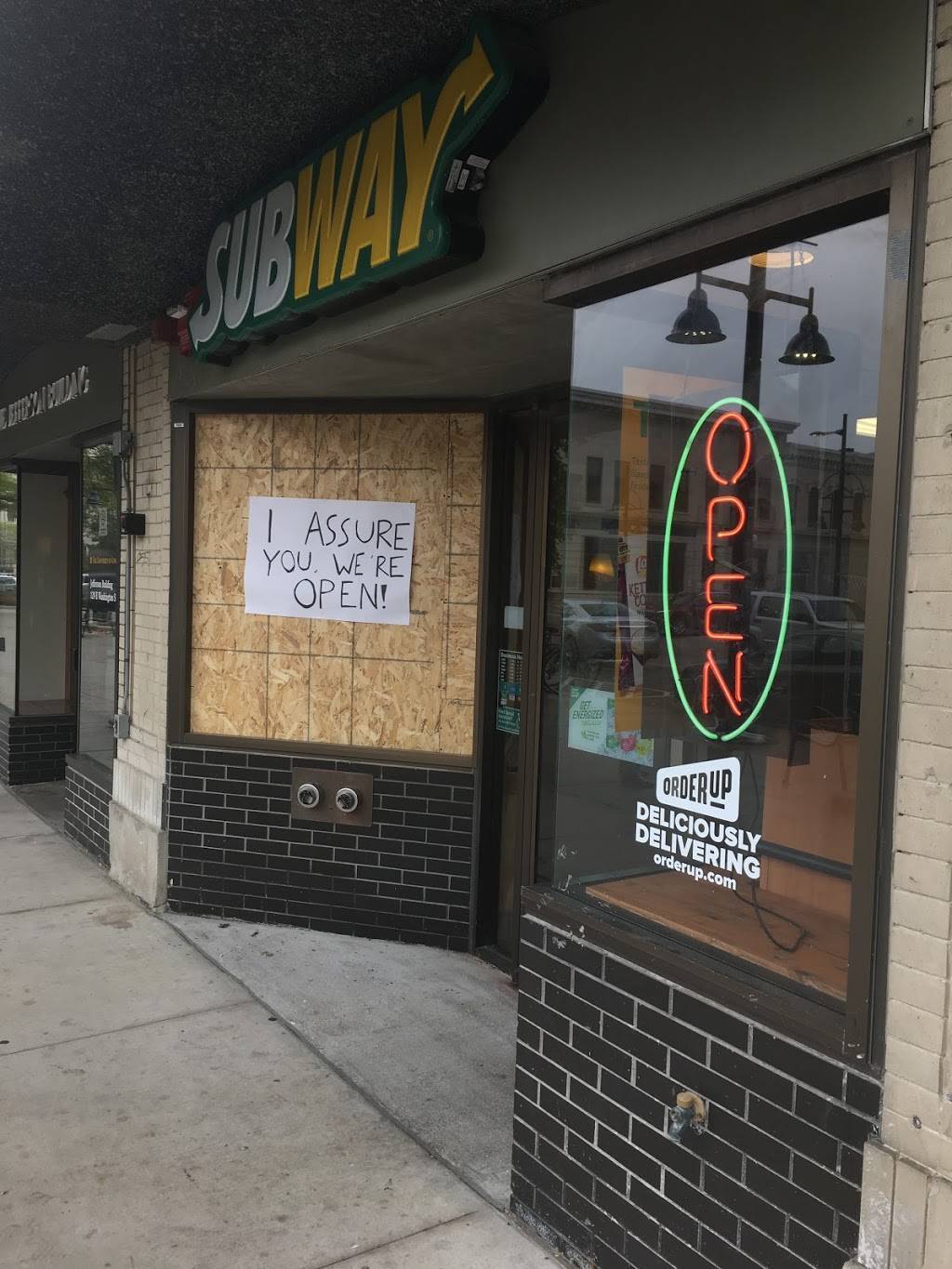 Subway | restaurant | 127 E Washington St, Iowa City, IA 52240, USA | 3194660436 OR +1 319-466-0436