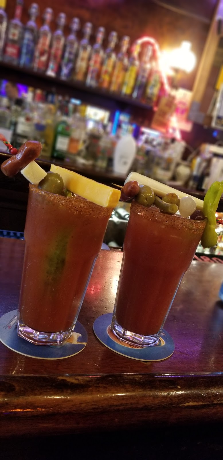 Art Deco Saloon | restaurant | 1820 4th St, Peru, IL 61354, USA | 8152230400 OR +1 815-223-0400