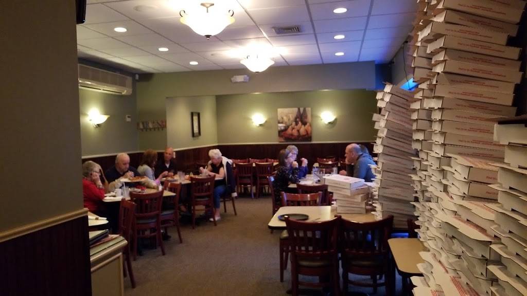 New England Pizza & Restaurant | meal takeaway | 913 Hartford Turnpike, Vernon, CT 06066, USA | 8608719300 OR +1 860-871-9300