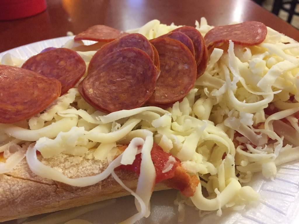 Betos Pizza | restaurant | 1473 Banksville Rd, Pittsburgh, PA 15216, USA | 4125610121 OR +1 412-561-0121