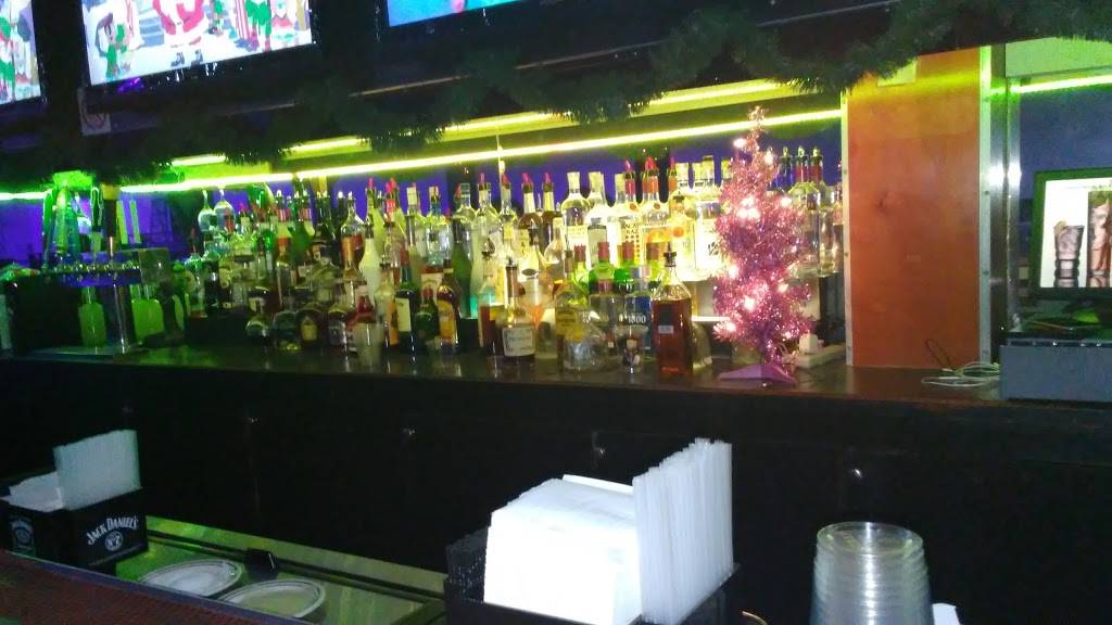 Galaxy Sports | restaurant | 2031 University Blvd E, Lewisdale, MD 20782, USA | 3014396666 OR +1 301-439-6666