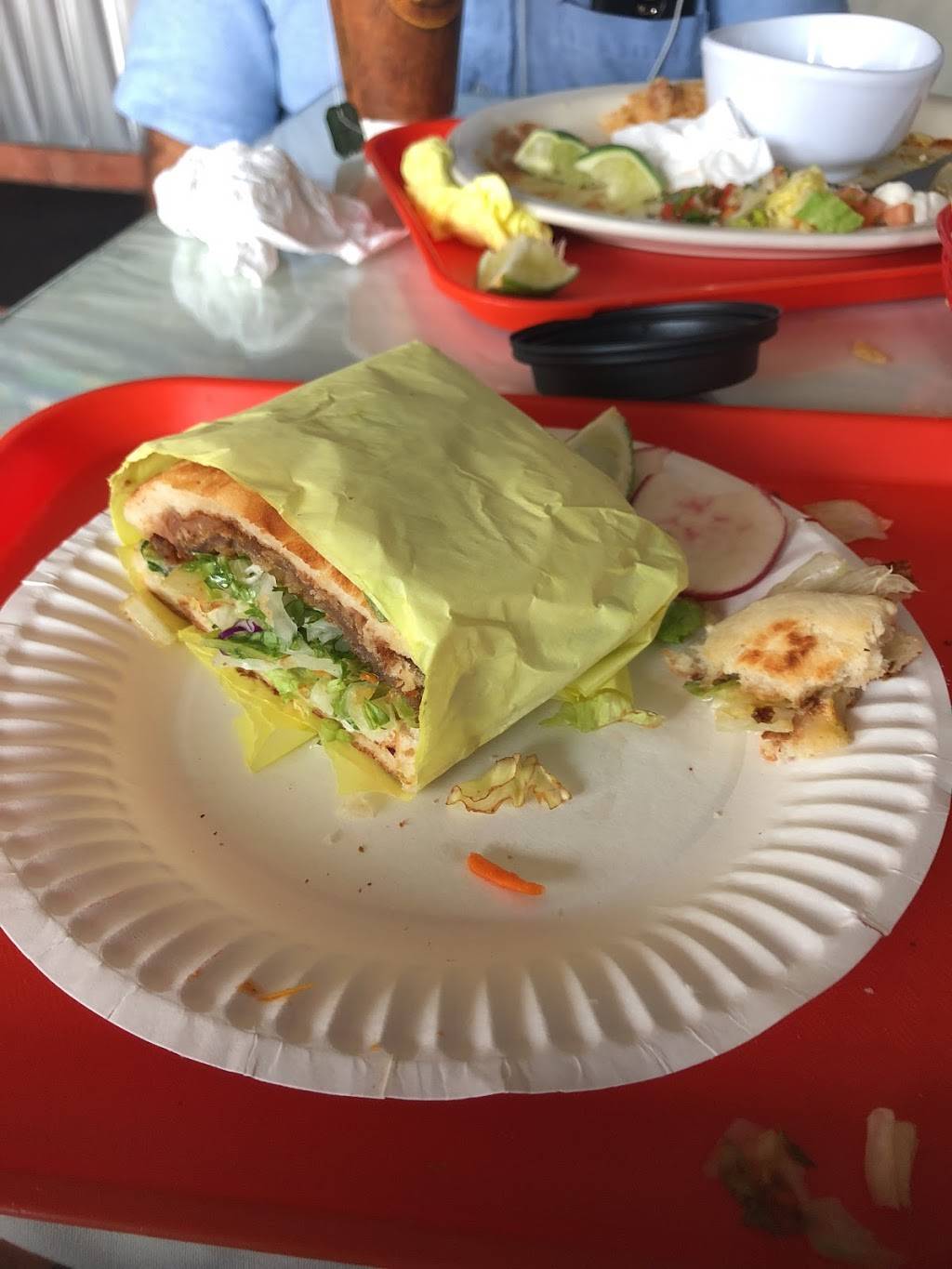 Los Primos | restaurant | 951 N Orange Grove Blvd, Pasadena, CA 91103, USA | 6263040538 OR +1 626-304-0538