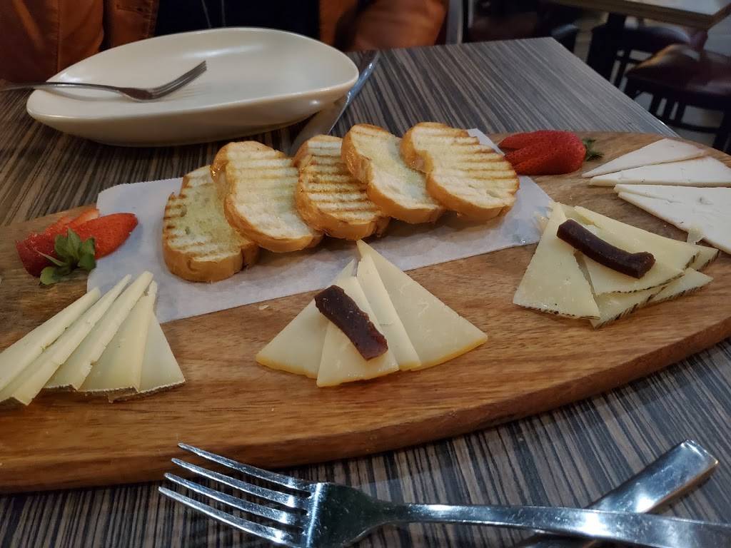 Pamplona Tapas Las Vegas | restaurant | 5781 W Sahara Ave #100, Las Vegas, NV 89146, USA | 7026595781 OR +1 702-659-5781