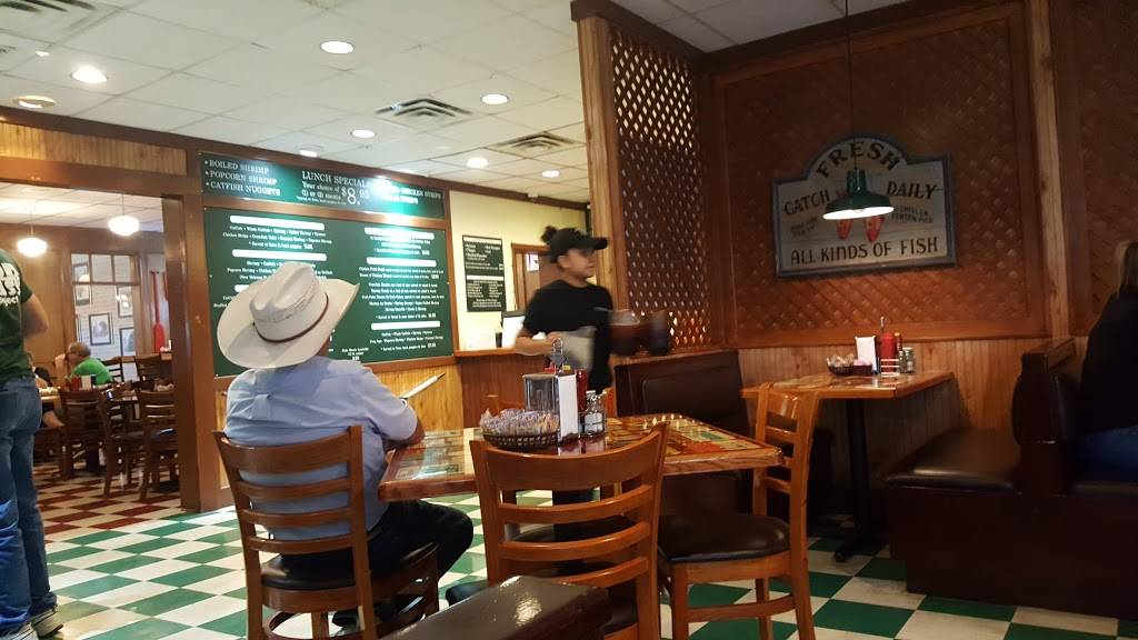 Fishermans Market & Restaurant | restaurant | 116 Johnston St, Longview, TX 75601, USA | 9037536722 OR +1 903-753-6722