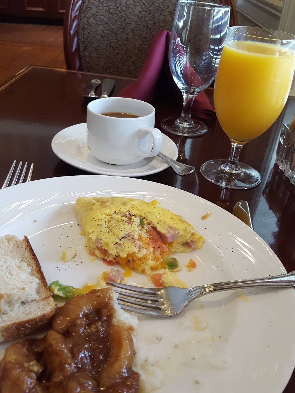 The Glen Restaurant | restaurant | 1000 Virginia Center Pkwy, Glen Allen, VA 23059, USA | 8047271480 OR +1 804-727-1480