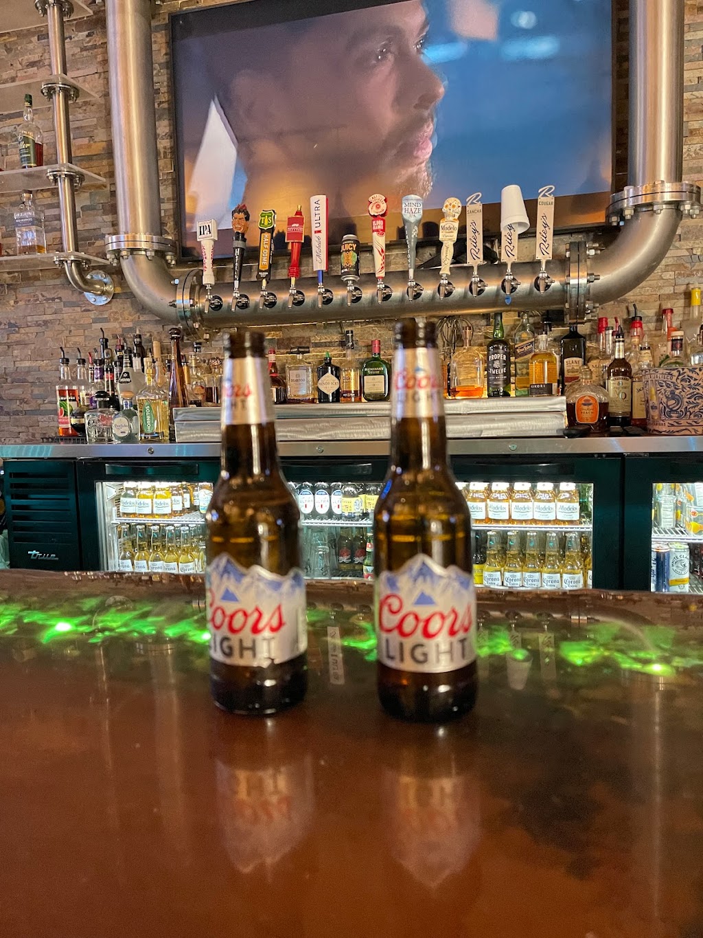 Backstreet Bar & Grill | restaurant | 1930 Howard Rd Ste G, Madera, CA 93637, USA | 5596731638 OR +1 559-673-1638