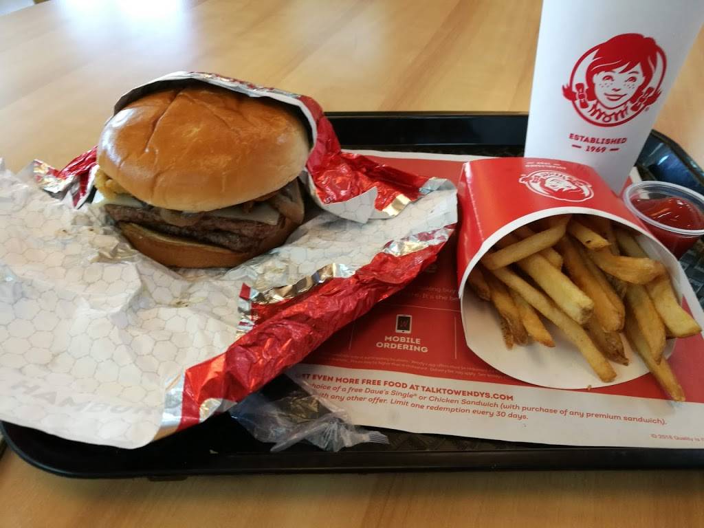 Wendys | restaurant | 13485 SW 288th St, Homestead, FL 33033, USA | 3052477832 OR +1 305-247-7832