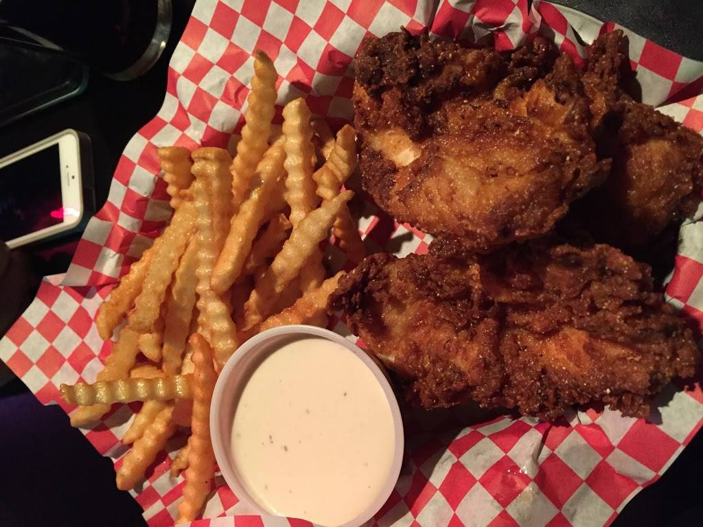 OMalleys In the Alley | restaurant | 25 W Ogden Pl, Cincinnati, OH 45202, USA | 5133813114 OR +1 513-381-3114