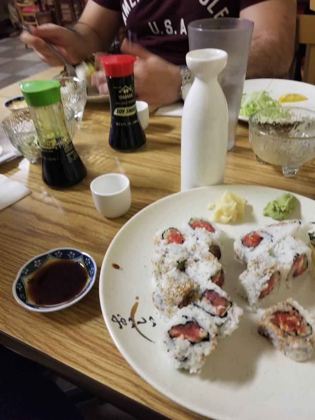 Hana Sushi | restaurant | 602 W Union Hills Dr, Phoenix, AZ 85027, USA | 6238697455 OR +1 623-869-7455