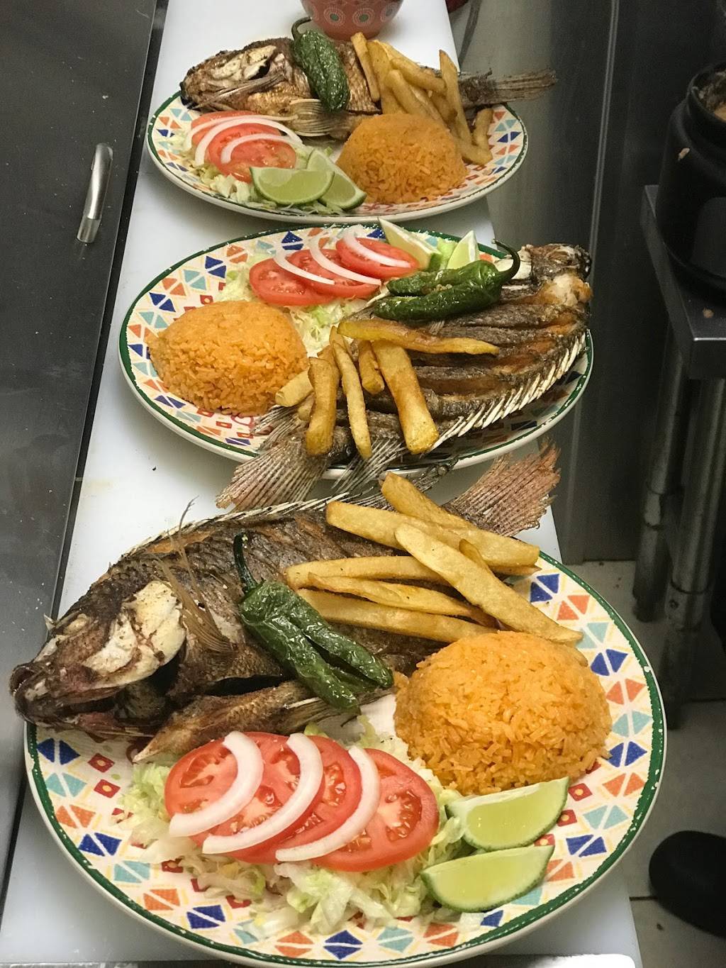 Taqueria El Chaparrito | restaurant | 401 East César E. Chávez Avenue, Lansing, MI 48906, USA | 5175743020 OR +1 517-574-3020