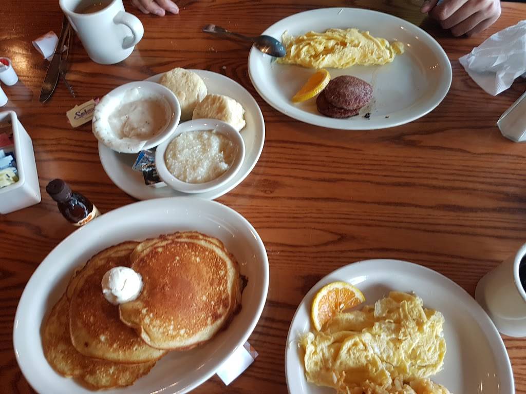 Cracker Barrel Old Country Store | restaurant | 2441 FL-16, St. Augustine, FL 32092, USA | 9048299222 OR +1 904-829-9222