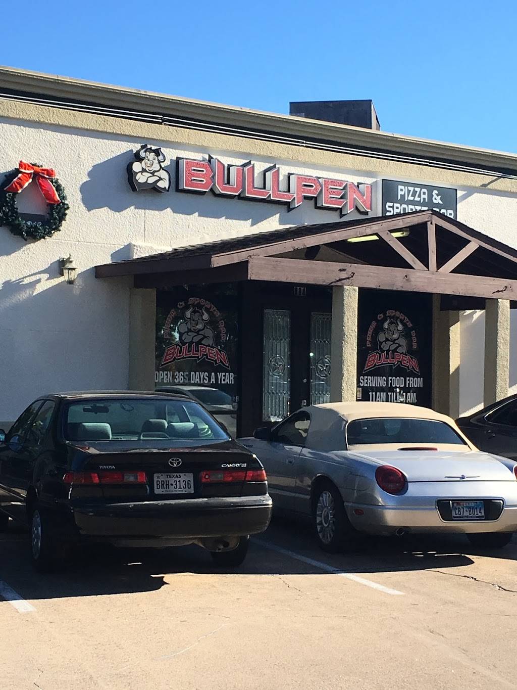 Bullpen Pizza | restaurant | 14019 Southwest Fwy, Sugar Land, TX 77478, USA | 2812420190 OR +1 281-242-0190