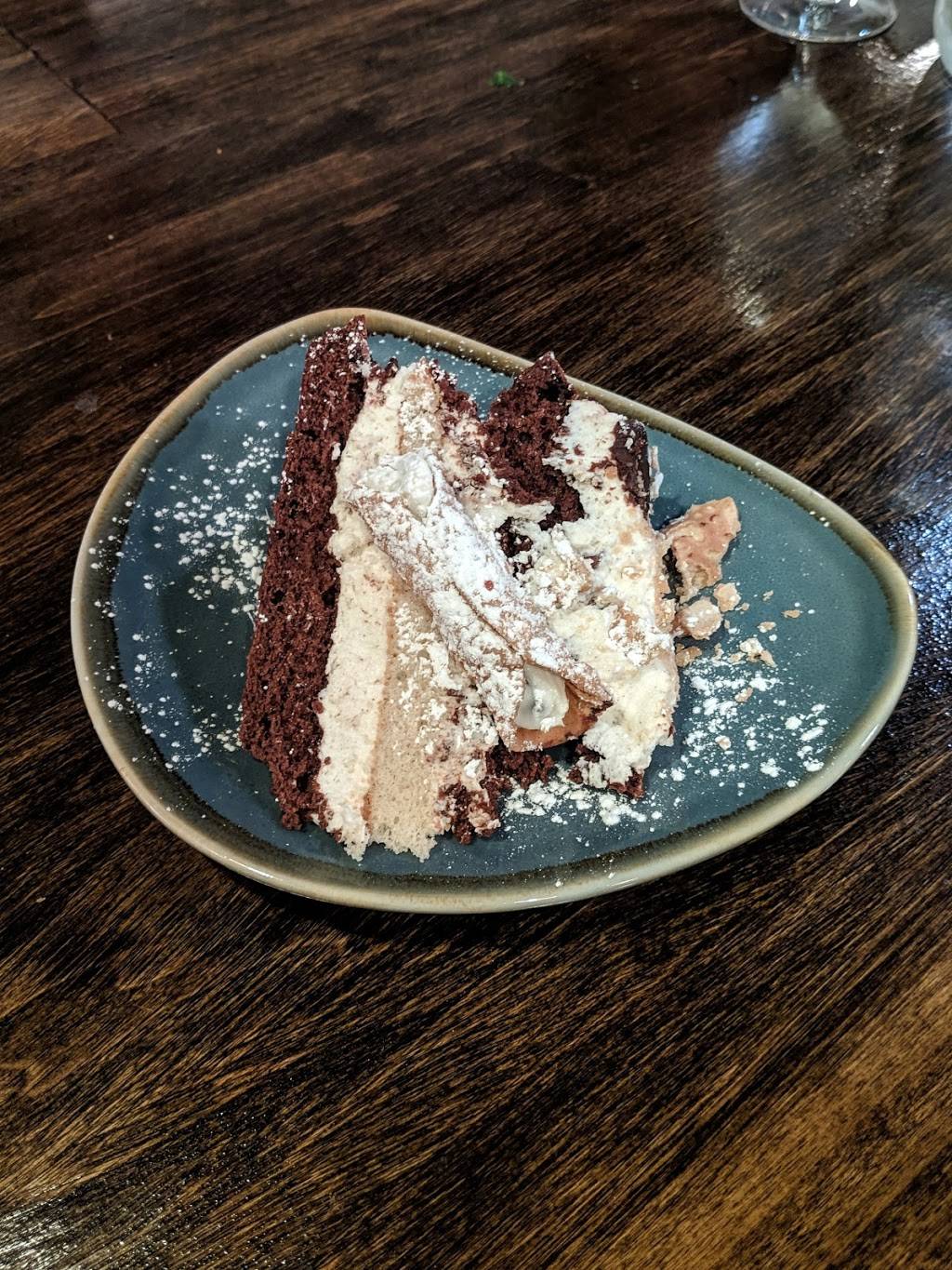 Mama Catena Vino e’ Cucina | restaurant | 711 Babbitt Rd, Euclid, OH 44123, USA | 2162611168 OR +1 216-261-1168