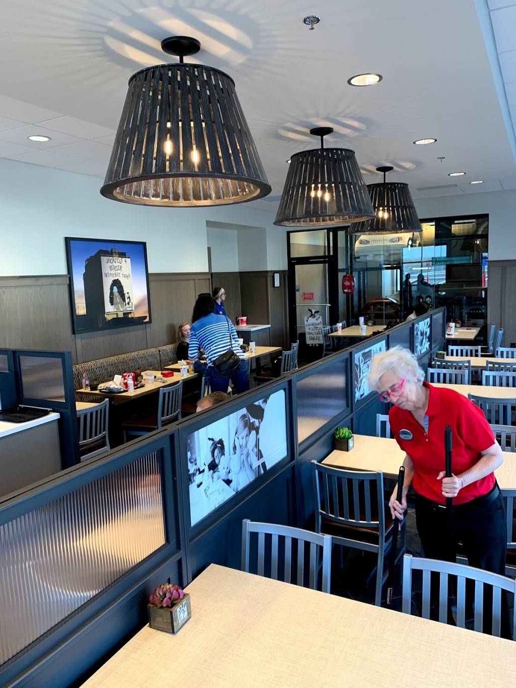 Chick-fil-A Plymouth | restaurant | 49 Commerce Way, Plymouth, MA 02360, USA | 5087477625 OR +1 508-747-7625