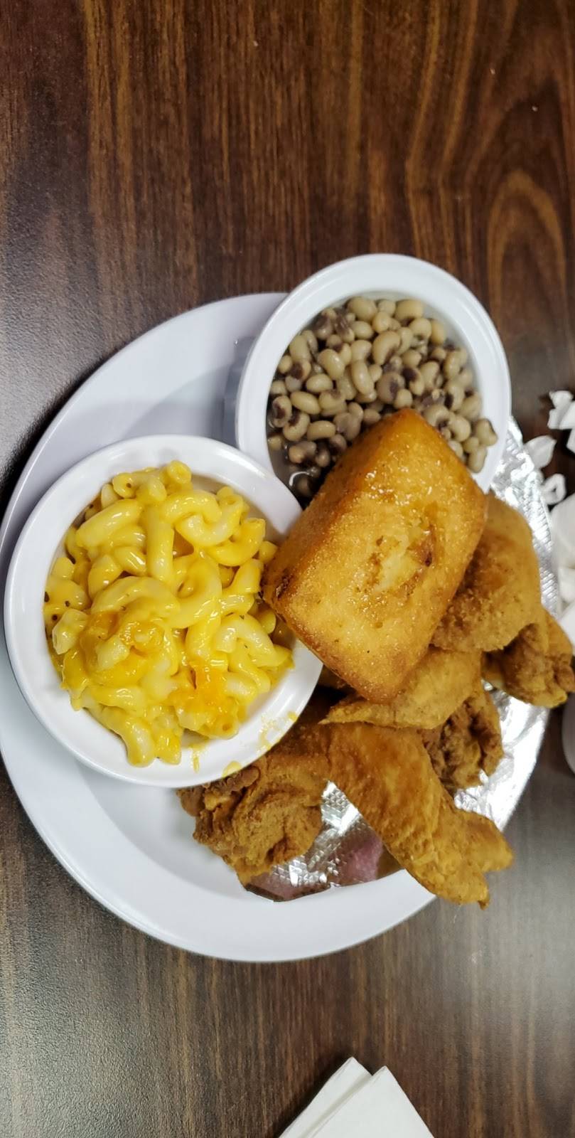 Gracie’s Kitchen | restaurant | 7185 US-64, Memphis, TN 38133, USA | 9013851319 OR +1 901-385-1319