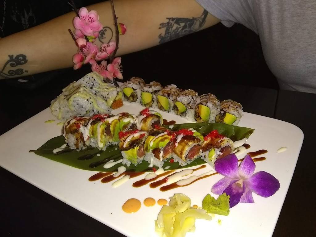Umi Sushi | restaurant | 7558 Pearl Rd, Middleburg Heights, OH 44130, USA | 4402342888 OR +1 440-234-2888