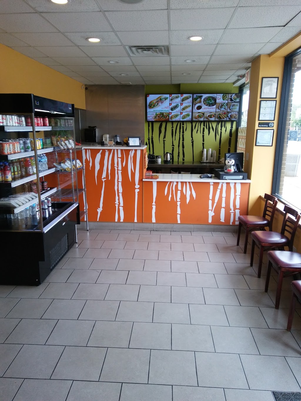 CoCo Vietnamese Sandwiches & Phở | restaurant | 1613 W Lawrence Ave, Chicago, IL 60640, USA | 7735164760 OR +1 773-516-4760