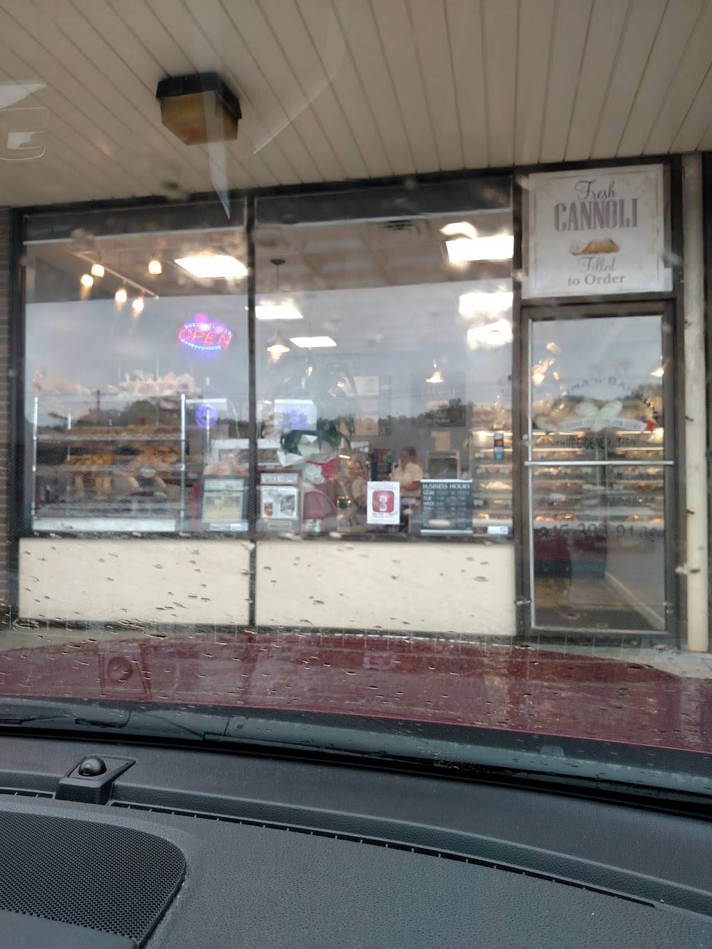 LaLimas Bakery | bakery | 400 NY-17M store 3, Monroe, NY 10950, USA | 8453959169 OR +1 845-395-9169