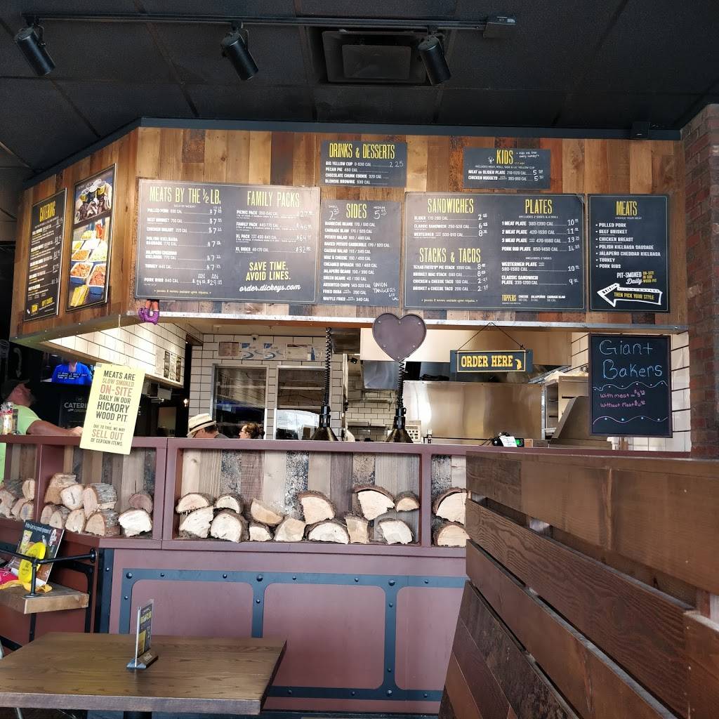 Dickeys Barbecue Pit | restaurant | 4325 E University Dr, Prosper, TX 75078, USA | 9726569727 OR +1 972-656-9727