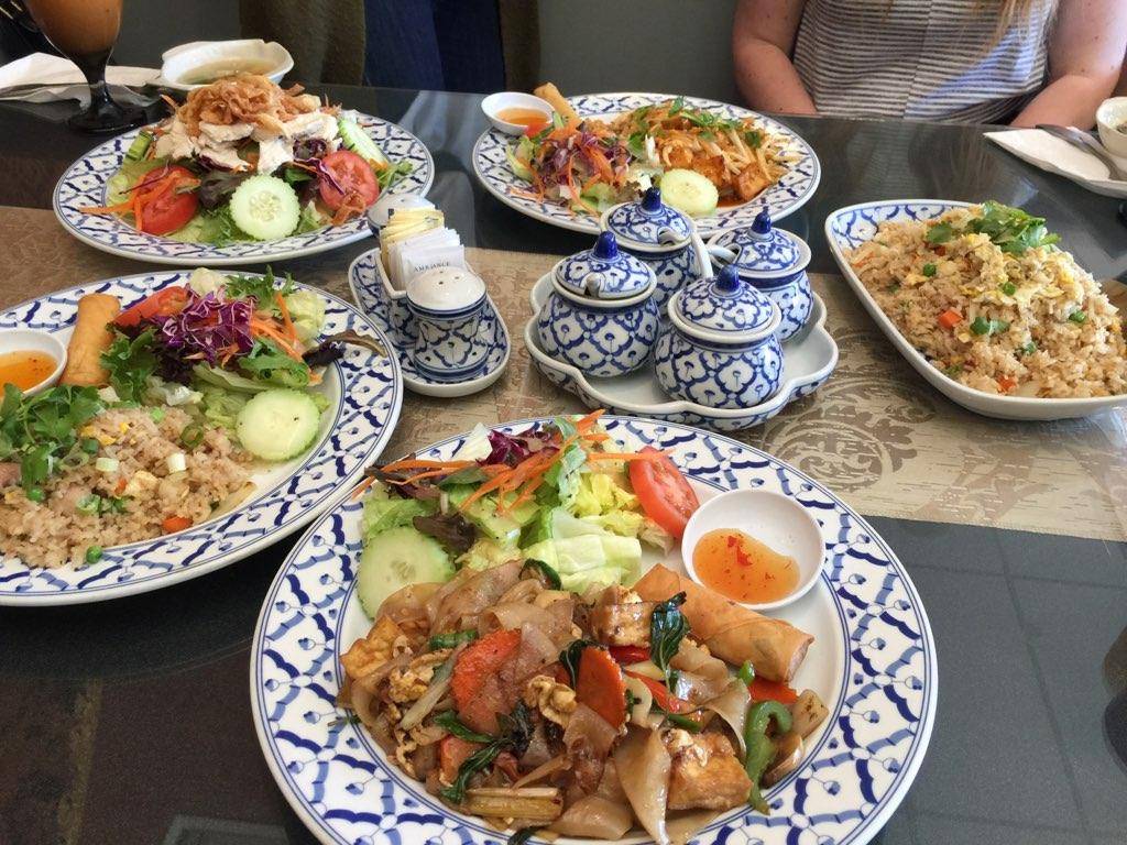 Sawasdee Thai Cuisine | restaurant | 2887 Johnson Dr A, Ventura, CA 93003, USA | 8056428879 OR +1 805-642-8879