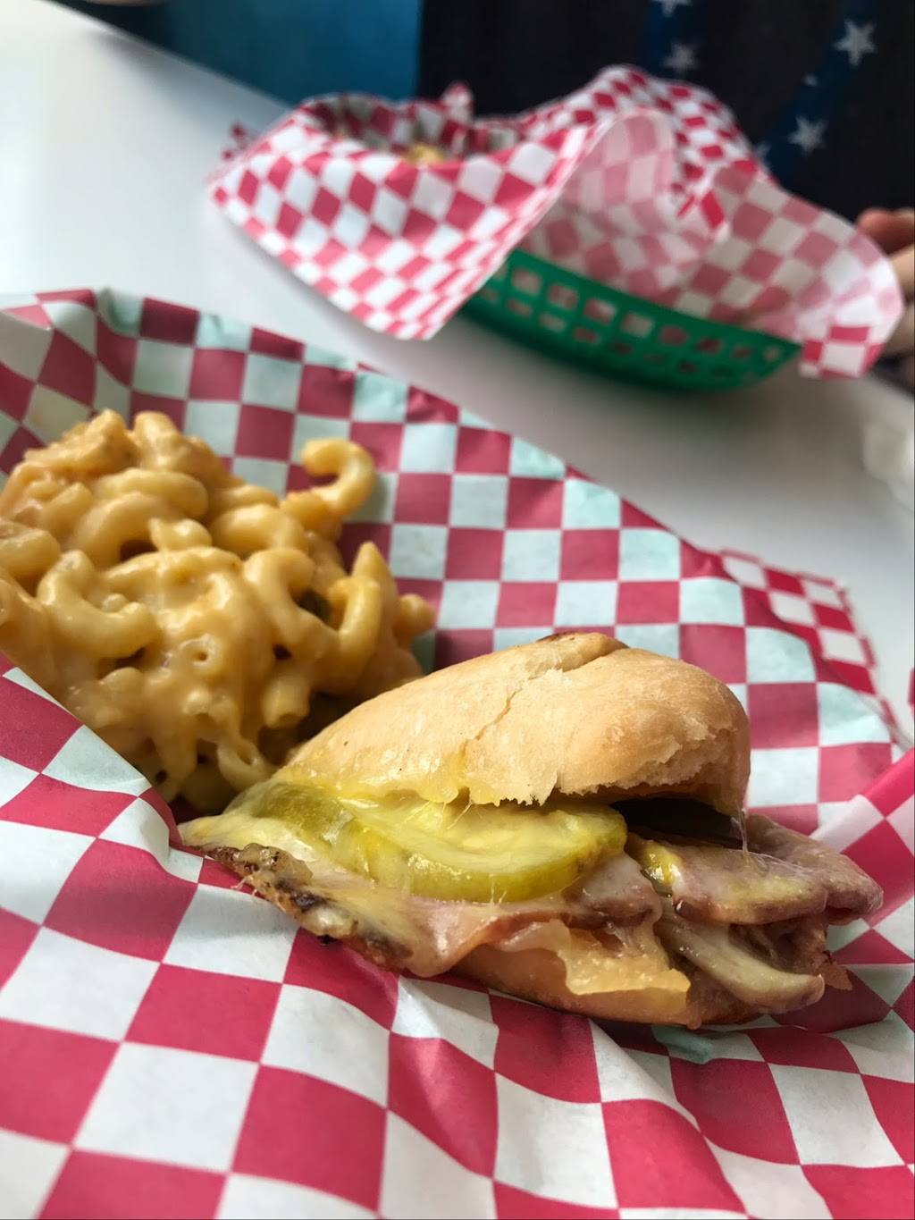 Bobbies Diner | restaurant | 1402 Habersham St, Savannah, GA 31401, USA | 9124955859 OR +1 912-495-5859