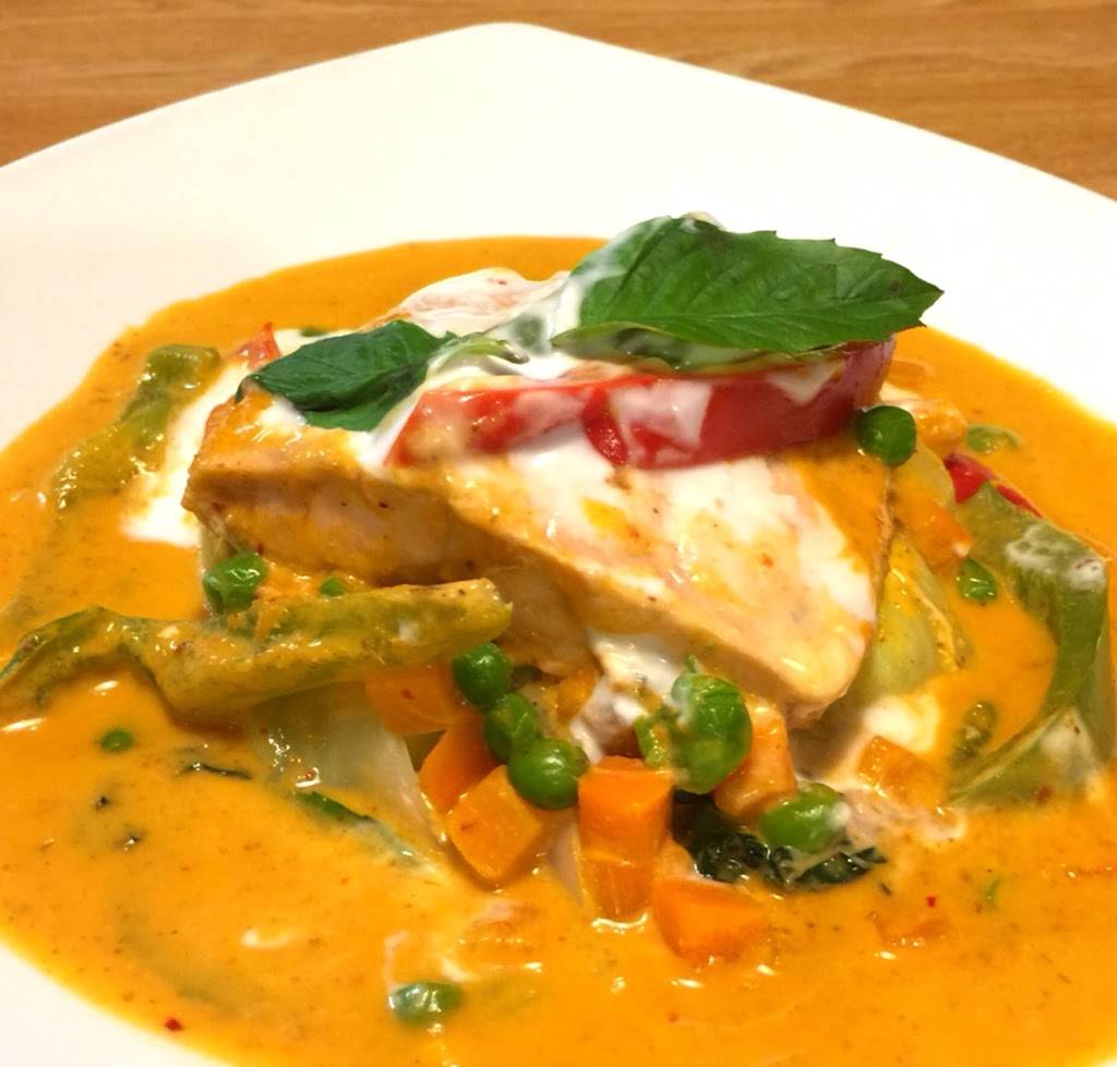 Roy Thai | restaurant | 295 Strand St, St Helens, OR 97051, USA | 5034105155 OR +1 503-410-5155