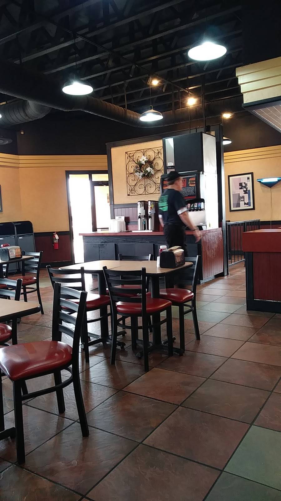 Back Yard Burgers | restaurant | 2931 Kirby Whitten Rd, Bartlett, TN 38134, USA | 9013887800 OR +1 901-388-7800