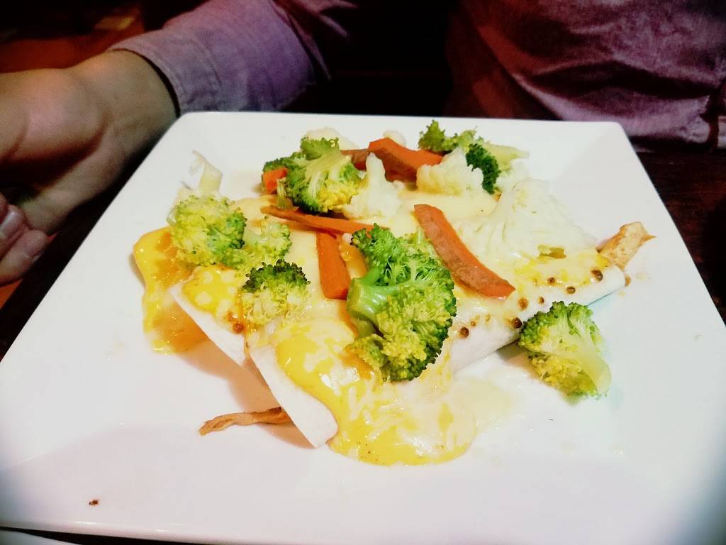 La Tonalteca Mexican Restaurant | restaurant | 245 S Dupont Hwy, Dover, DE 19901, USA | 3027351572 OR +1 302-735-1572