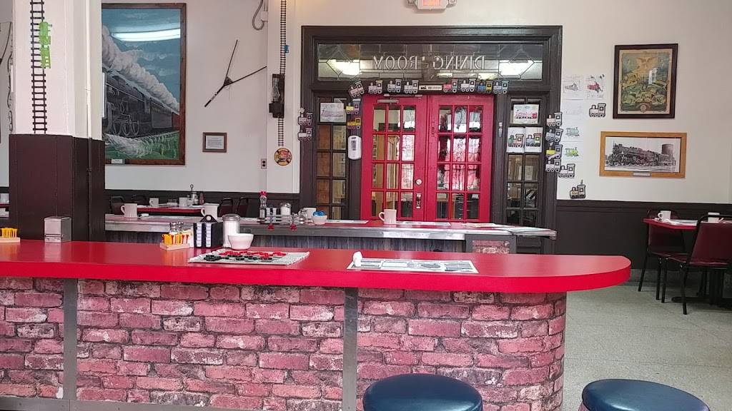 The Station Restaurant | restaurant | 45 Wabash Ave S, Brewster, OH 44613, USA | 3309707061 OR +1 330-970-7061